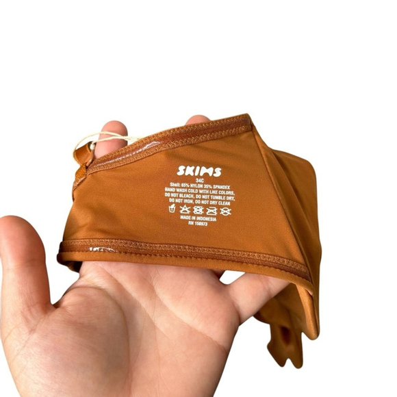 Skims Smoothing Intimates Unlined Strapless Bra with Straps in Bronze Size 34C - Picture 10 of 12